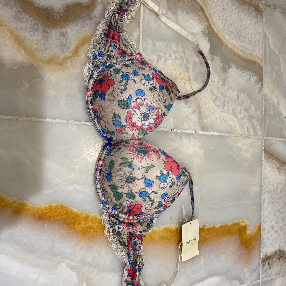 NEW Aerie Emma 36B
